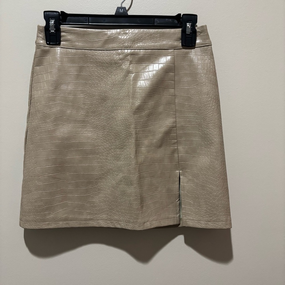 Le Lis Tan Croc-Embossed Mini Skirt